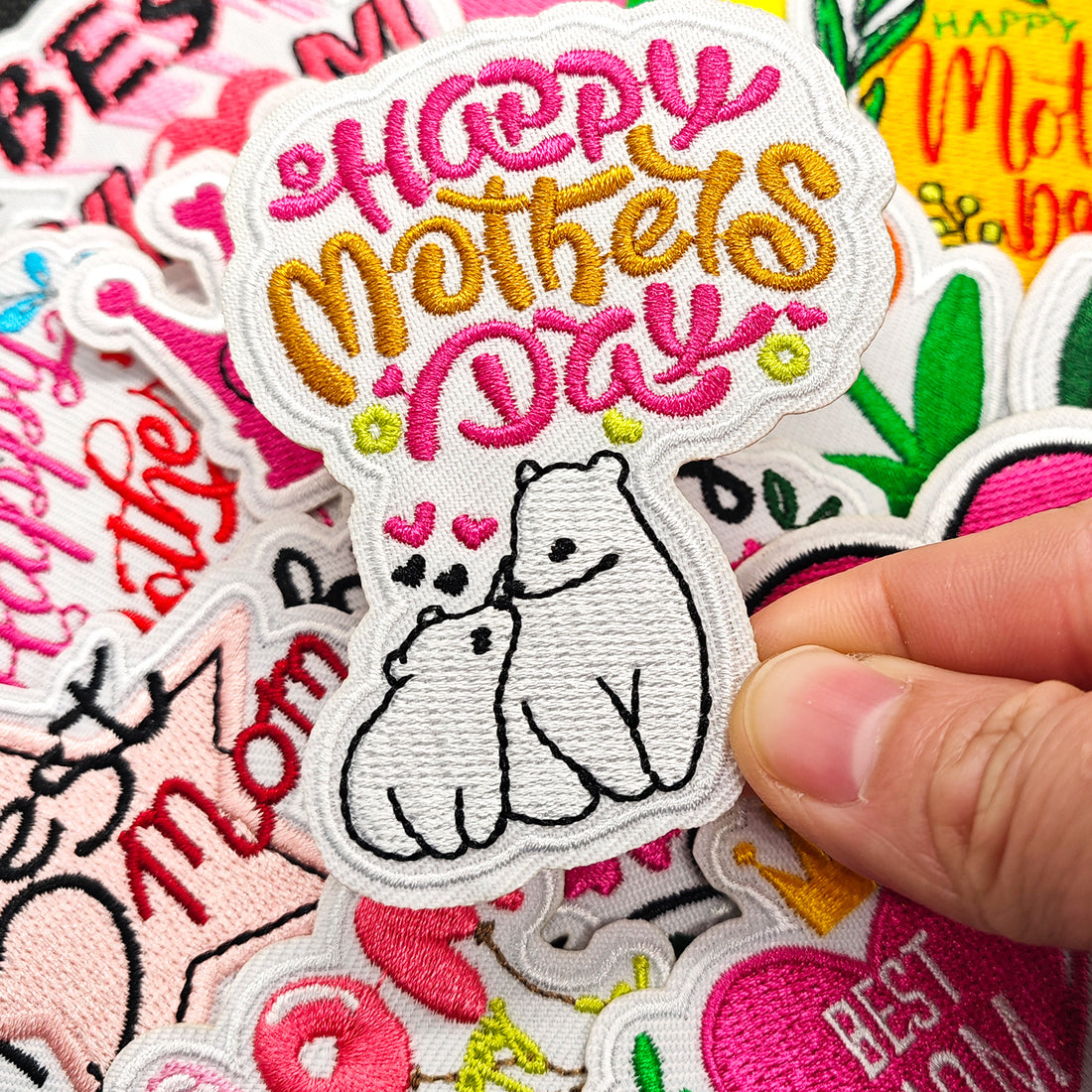 20PCSPcs I Love Mommy Iron on Embroidered Patches Mothers Day Sew on Applique for Clothes, Iron-on Patches / Sew-on Appliques Patches for Clothing, Jackets, Backpacks, Caps, Jeans