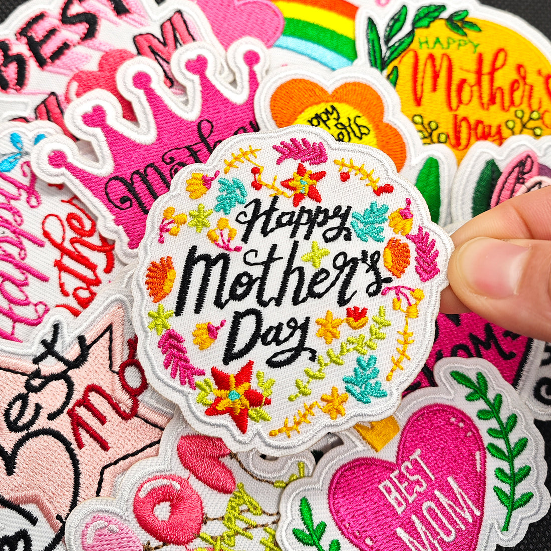 20PCSPcs I Love Mommy Iron on Embroidered Patches Mothers Day Sew on Applique for Clothes, Iron-on Patches / Sew-on Appliques Patches for Clothing, Jackets, Backpacks, Caps, Jeans