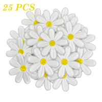 25Pcs White Daisy Iron on Embroidered Patches 6.1 x 6.1 cm 2.4 x 2.4 inch Embroidered Iron on Patch Sew on Applique for Clothes, Iron-on Patches / Sew-on Appliques Patches for Clothing, Jackets, Backpacks, Caps, Jeans