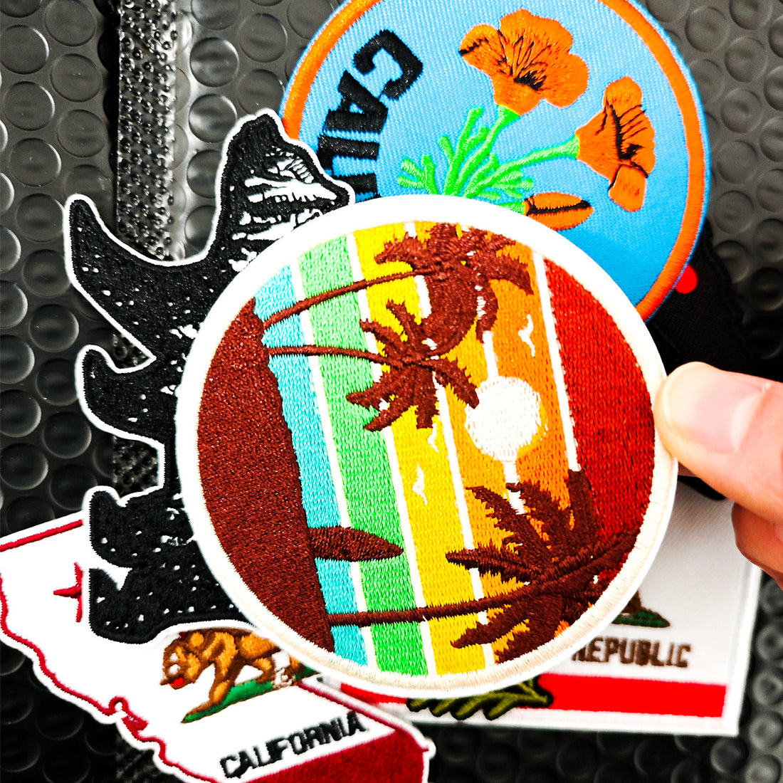 8Pcs California Patches Embroidered Iron on Patch for Clothes, Iron-on Patches / Sew-on Appliques Patches for Clothing, Jackets, Backpacks, Caps, Jeans