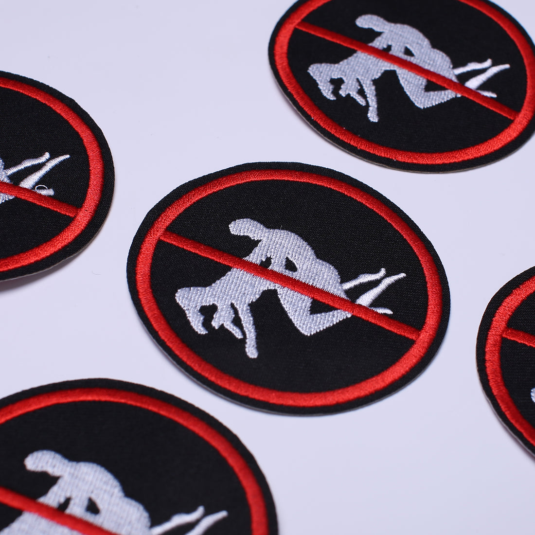 5Pcs Don't Make Love Patches Embroidered Iron on Patch for Clothes, Iron-on Patches / Sew-on Appliques Patches for Clothing, Jackets, Backpacks, Caps, Jeans