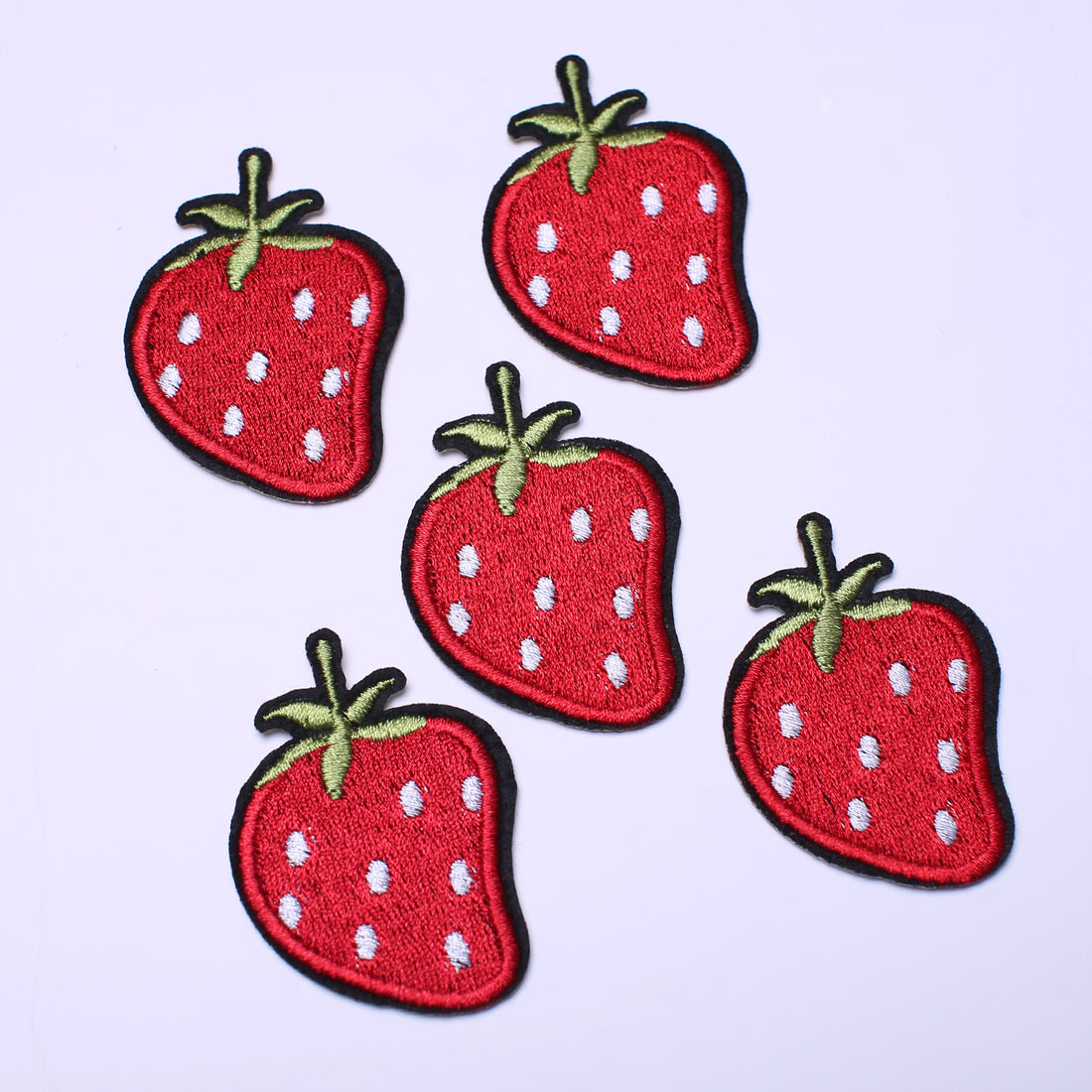 5Pcs Cute Strawberry Embroidered Iron on Patch for Clothes, Iron-on Patches / Sew-on Appliques Patches for Clothing, Jackets, Backpacks, Caps, Jeans