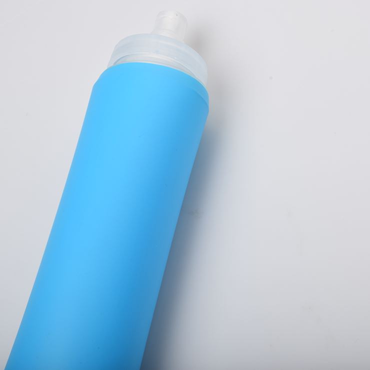 Fashionable customized disposable drinking bottle